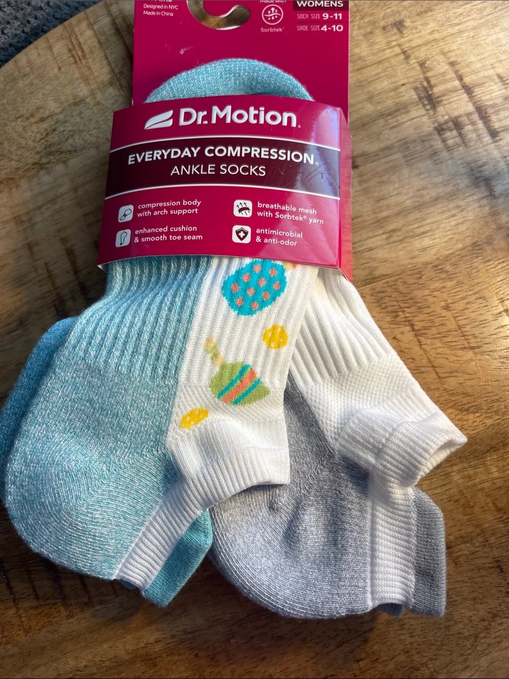 Dr Motion 2pk Pickleball Compression Ankle Socks - Light Blue & White Size 4-10